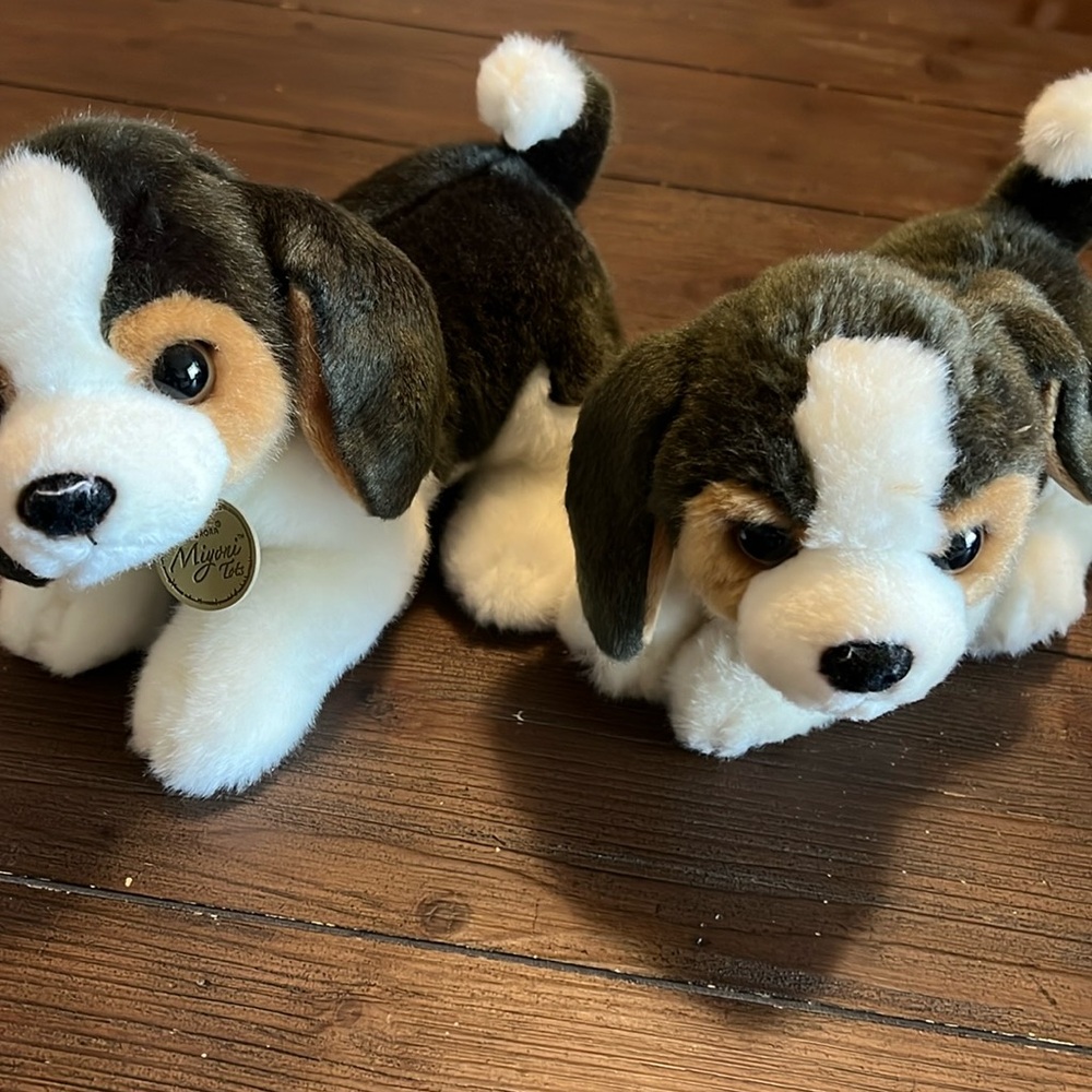 Dog plushie (2 pcs)